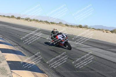 media/Dec-01-2025-Moto Forza (Mon) [[2daa91e15f]]/2-Intermediate Group/Session 4 (Turn 10 Inside)/